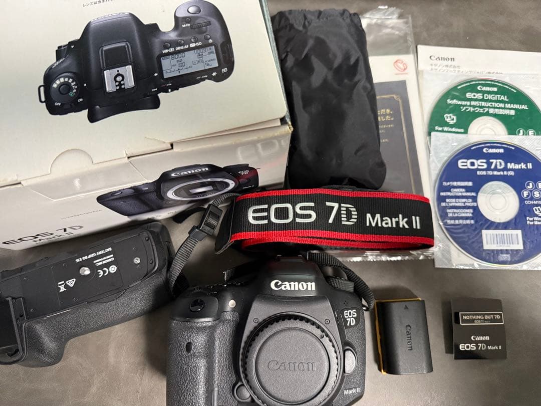 Canon EOS 7D Mark II ボディ バッテリーグリップ付き