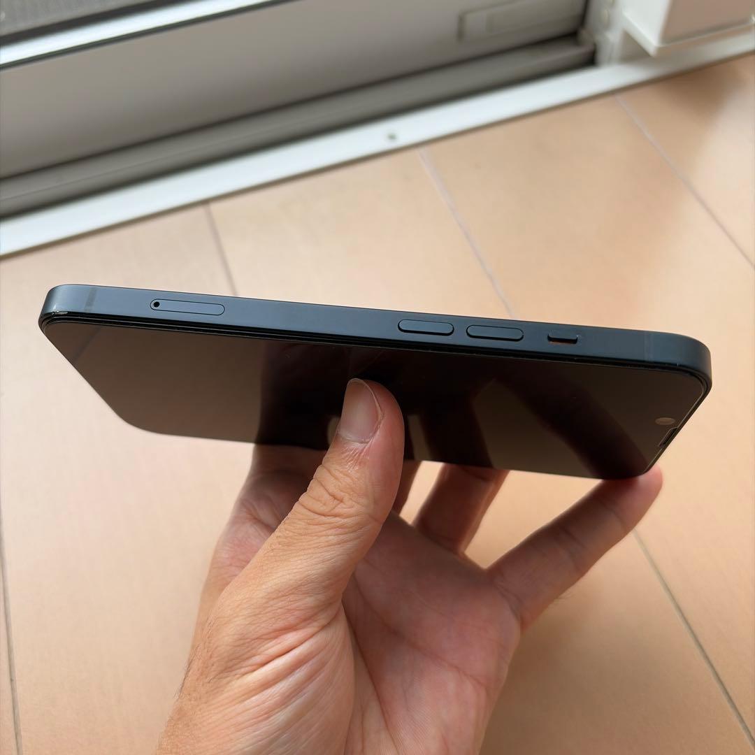 Apple iPhone 13 256GB ブラック 本体