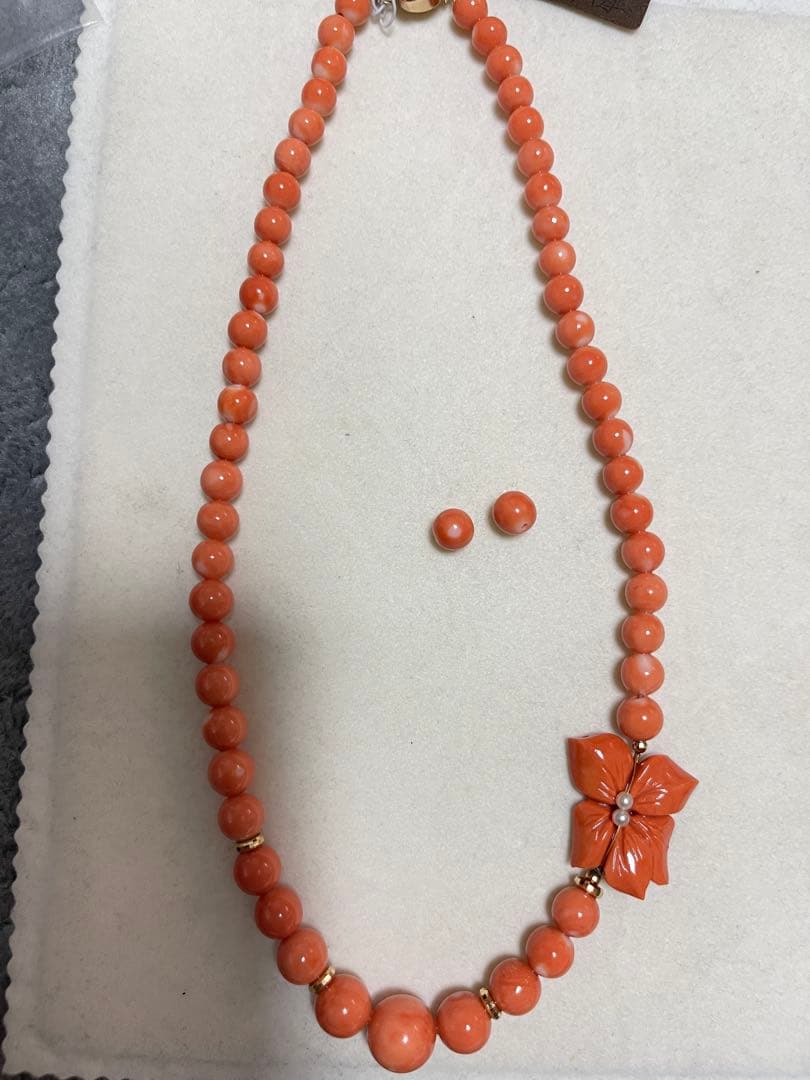 Angel 専用 珊瑚k 14、k 18珠、金重约2.9g、重约48.3g