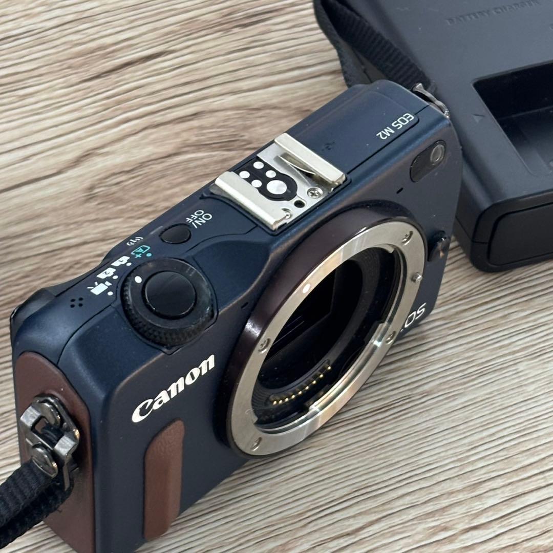 Canon EOS M2 ミラーレスカメラ レンズ×2 18-55mm B10