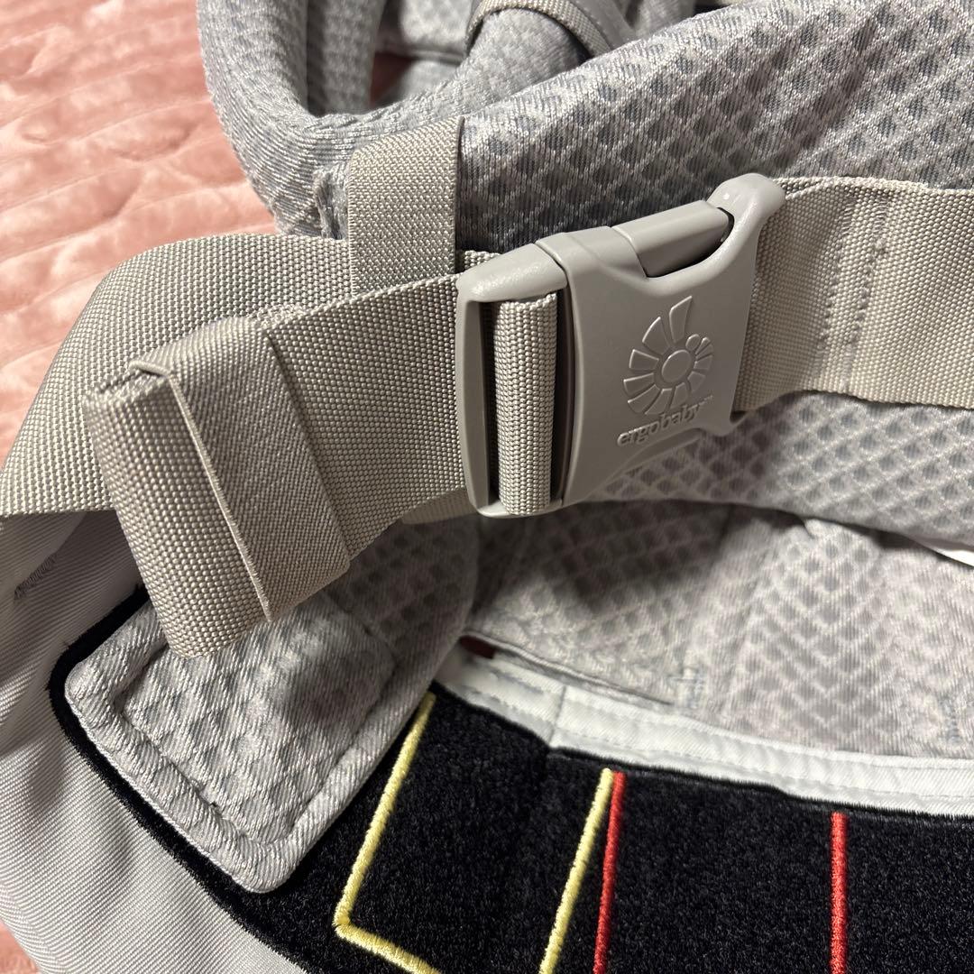 エルゴ　オムニブリーズ　パールグレー