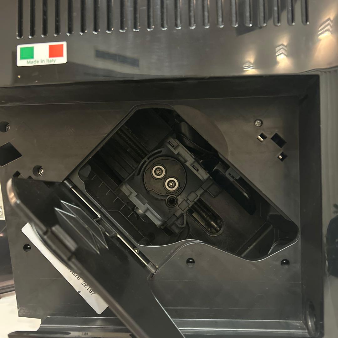 デロンギ　全自動エスプレッソマシン　 マグニフィカSプラス