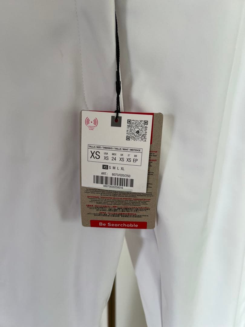 新品ZARAホワイト フレアスキーウェア XS