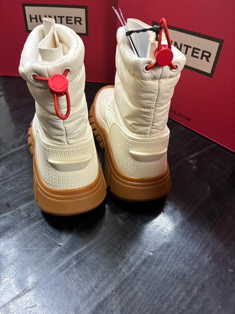 新品 超人気 HUNTER スノーブーツ ショート (24cm) 防水防寒
