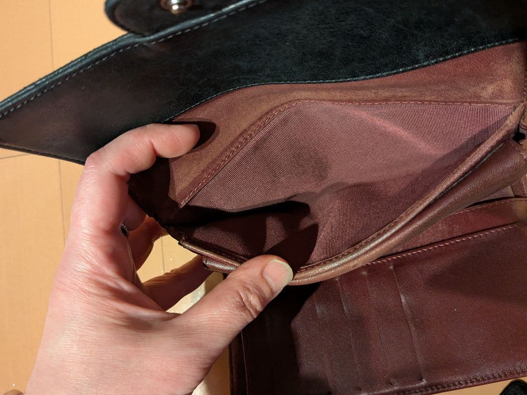 CHANEL ブラック マトラッセ ラムスキン 長財布