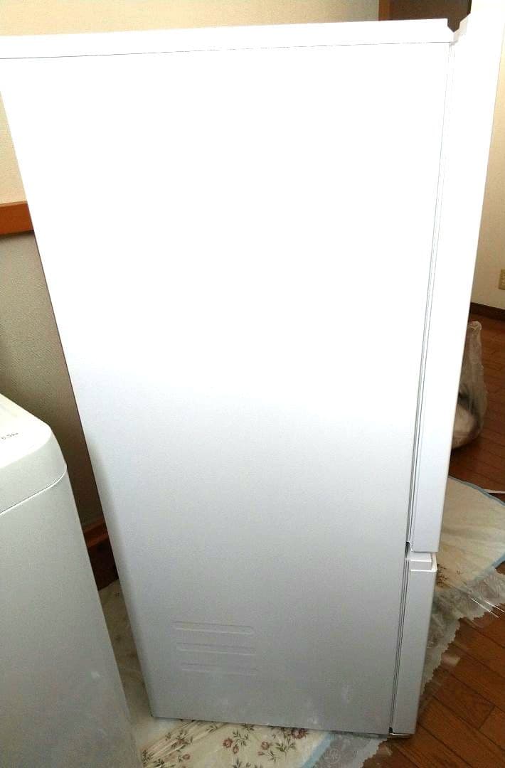 未使用に近い　2025年製 ホワイト冷蔵庫 2ドア　ヤマダ電気保証5年あり