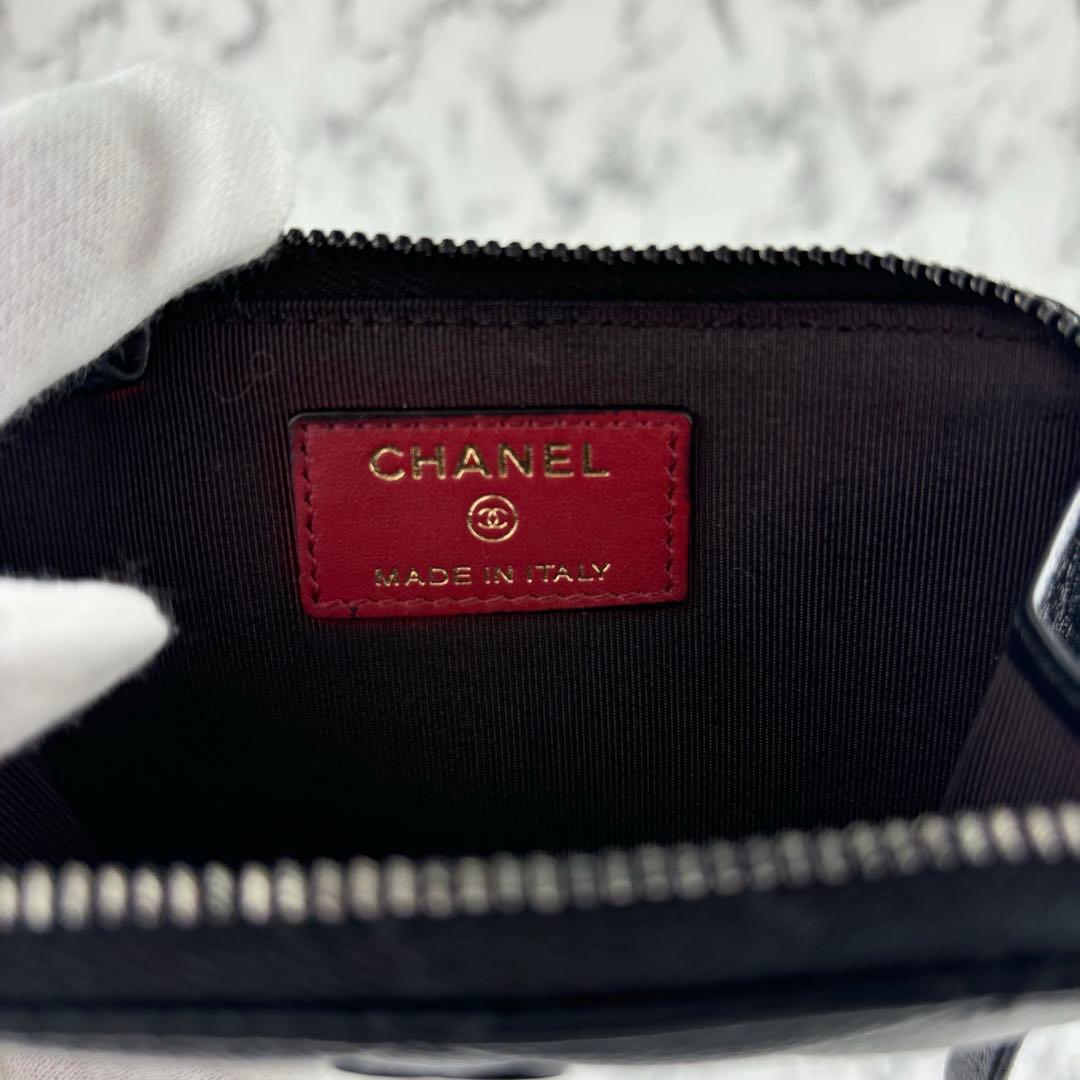 45 CHANEL マトラッセ　キャビアスキン　ケース