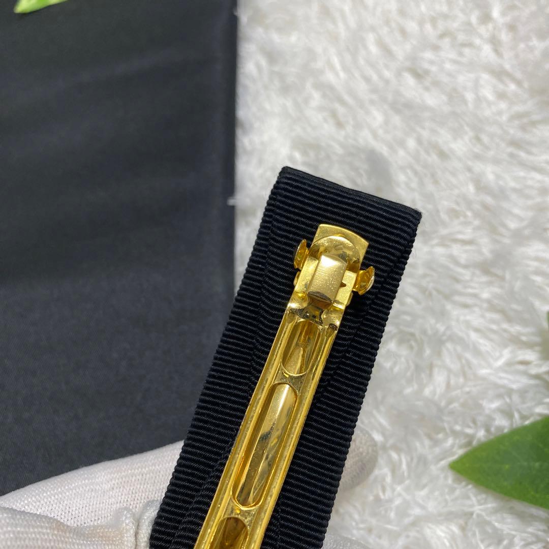 フェラガモ　バレッタ　ゴールド　金具　お洒落　小物　本体のみ