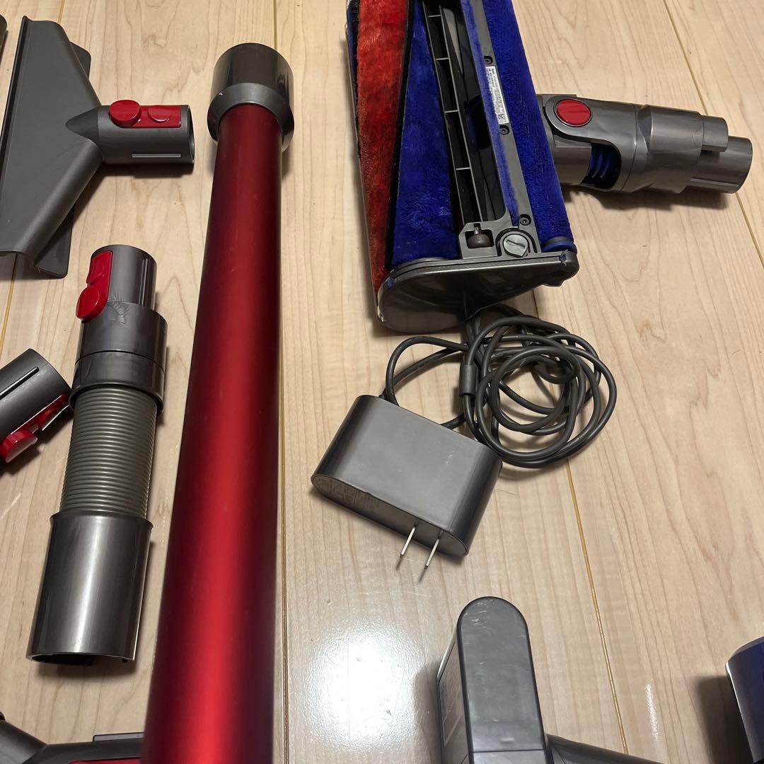 ⑨ すぐ使える！動作品！dysonダイソンコードレスクリーナー純正SV10
