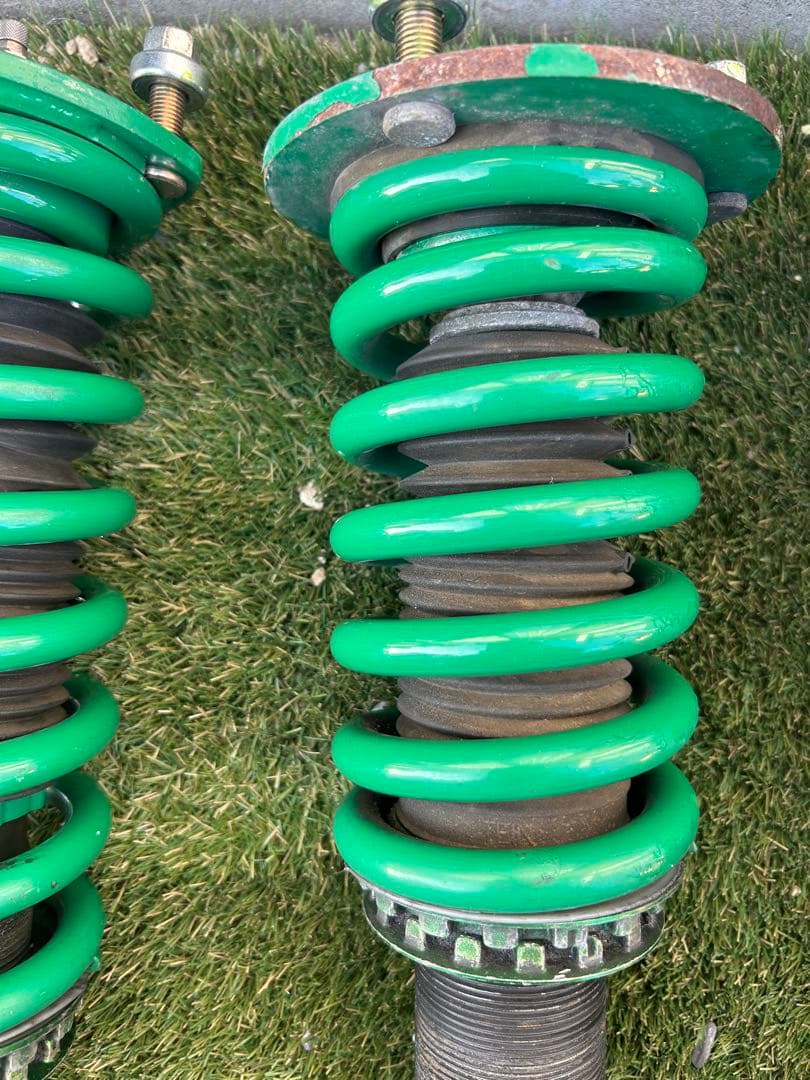 切れ痔  200系クラウンTEIN サスペンションキット 4本セット