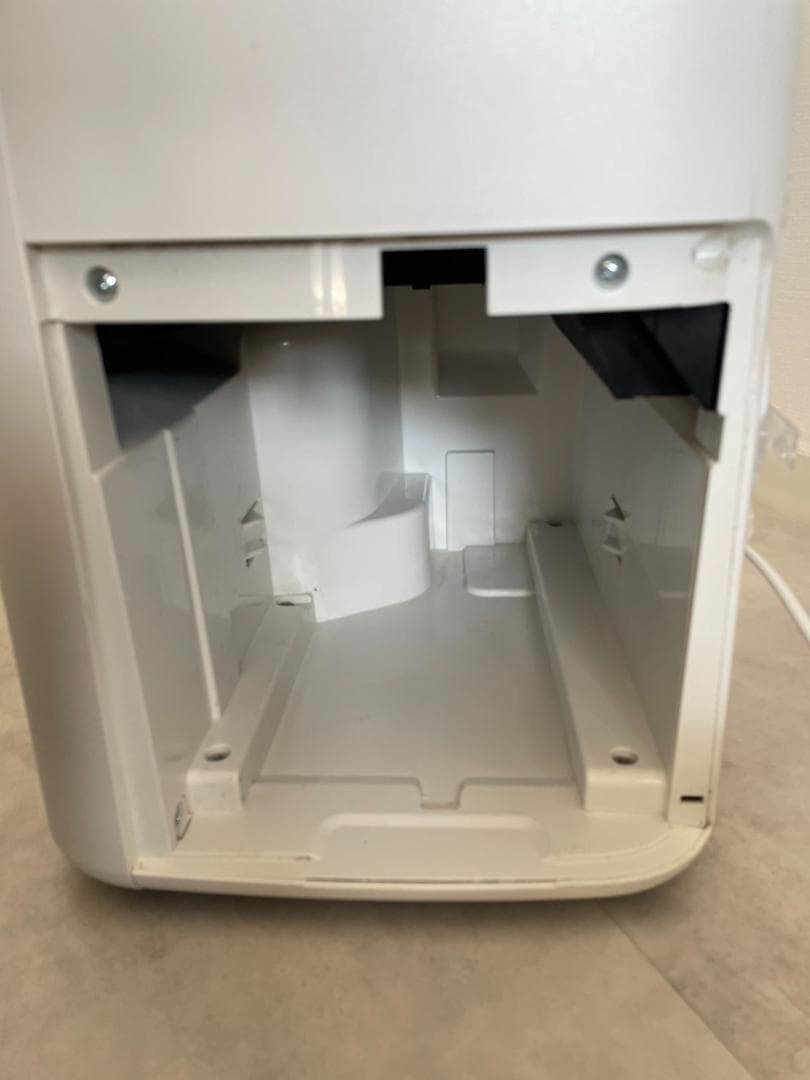 シャープSHARP除湿加湿空気清浄機 KI-PD50-Wプラズマクラスター