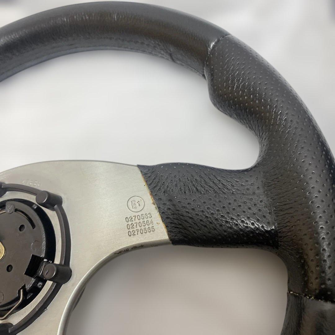 美品✨️ MOMO ステアリング ハンドル 本体 車 カー用