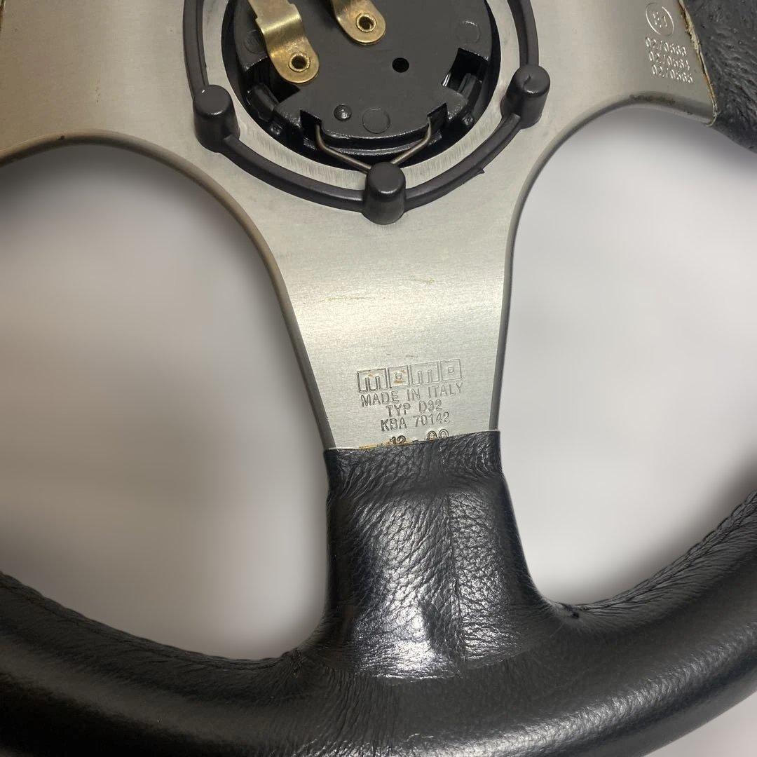 美品✨️ MOMO ステアリング ハンドル 本体 車 カー用