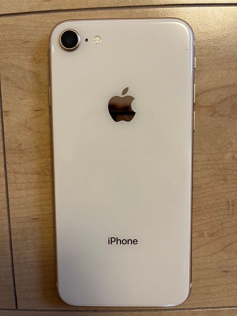 iPhone 8 ゴールド 256GB ジャンク品