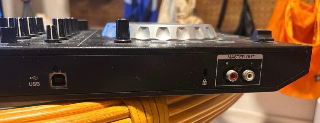 Pioneer DJ DDJ-SB2 DJコントローラー