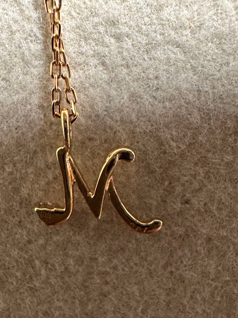 k18プチダイヤモンドネックレス　未使用！イニシャルM