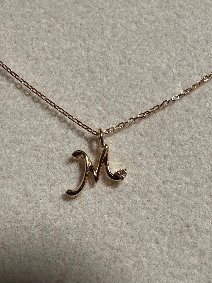 k18プチダイヤモンドネックレス　未使用！イニシャルM