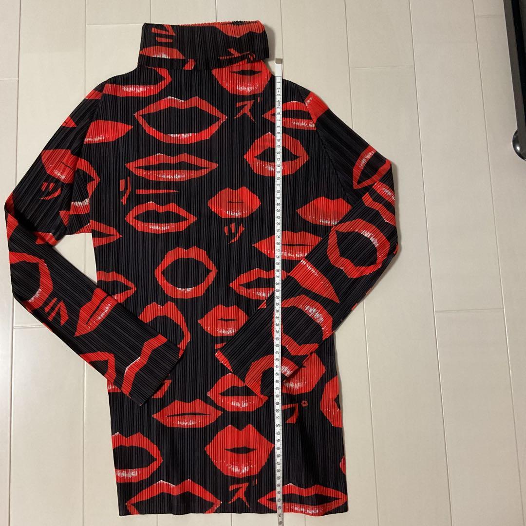 プリーツプリーズ　イッセイミヤケ　トップス　美品