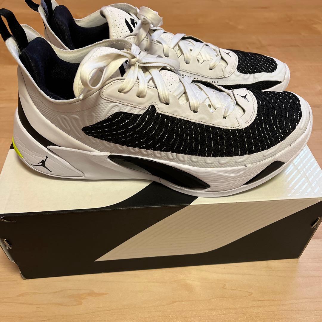 ジョーダン ルカ１ JODAN LUKA1 PF 白/黒 28.5