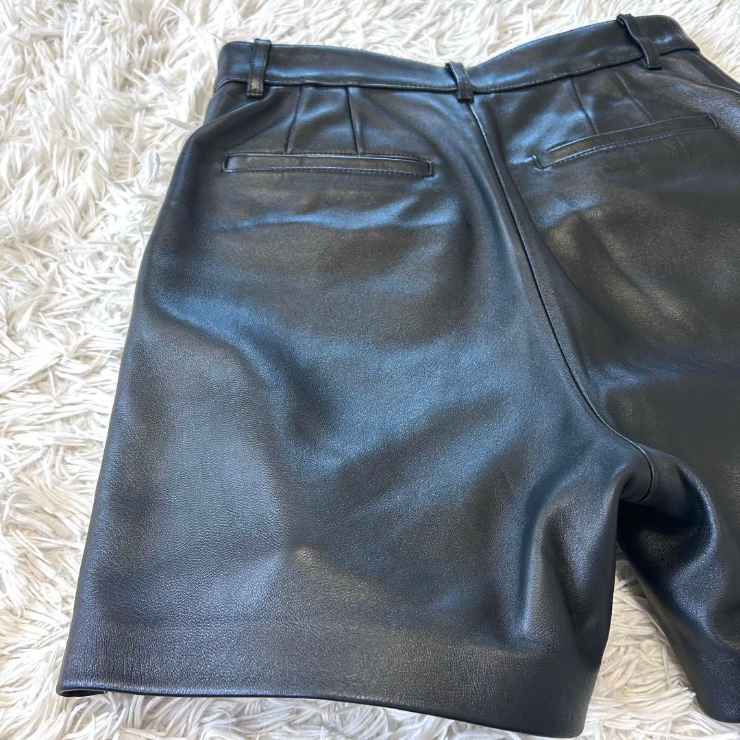 H BEAUTY & YOUTH シープレザー ショートパンツ ブラック