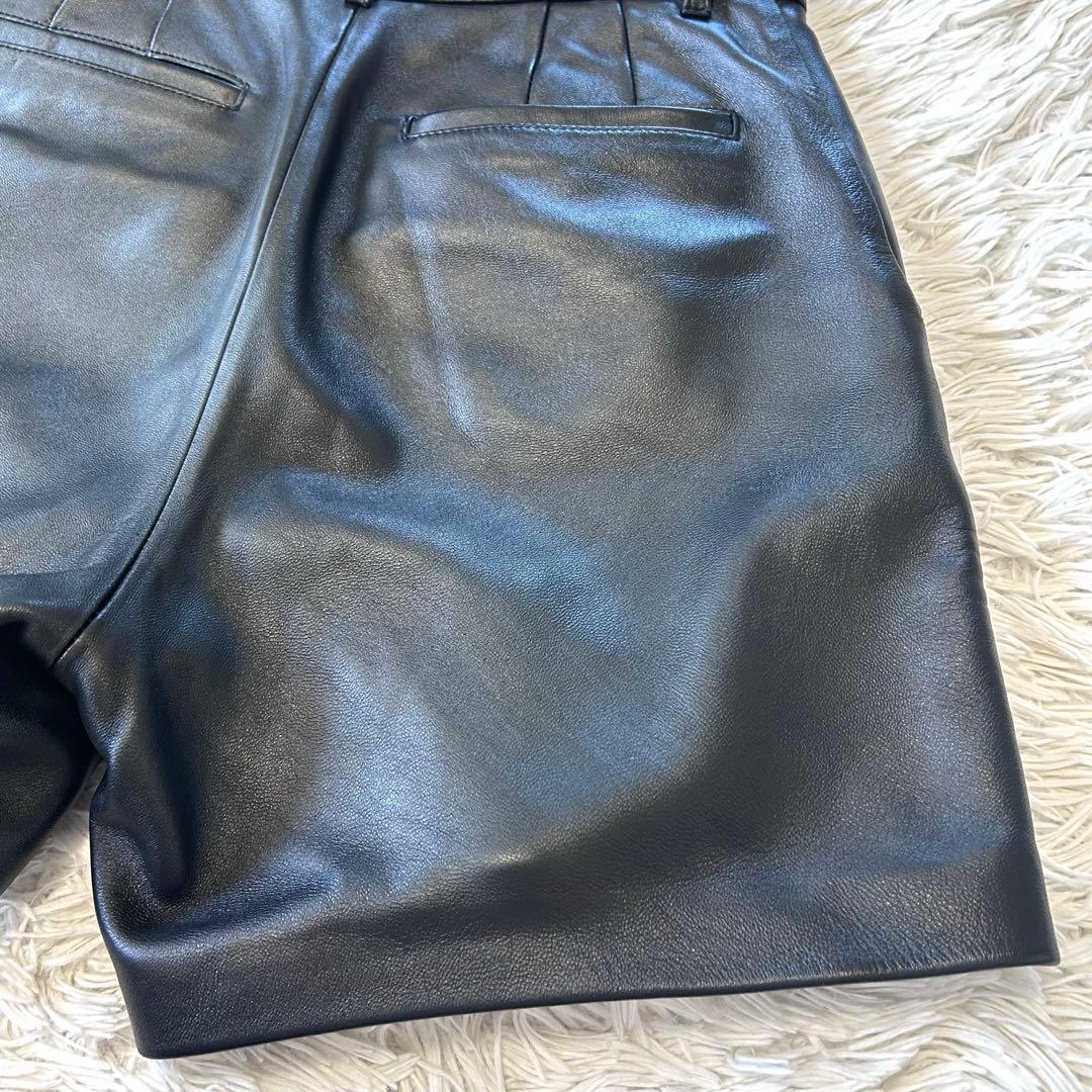 H BEAUTY & YOUTH シープレザー ショートパンツ ブラック