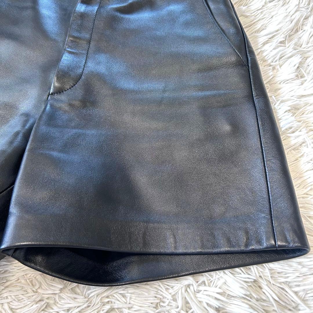 H BEAUTY & YOUTH シープレザー ショートパンツ ブラック