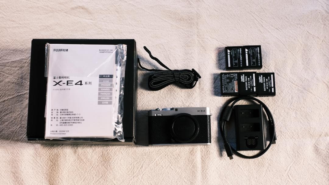 美品！FUJIFILM X-E4-S