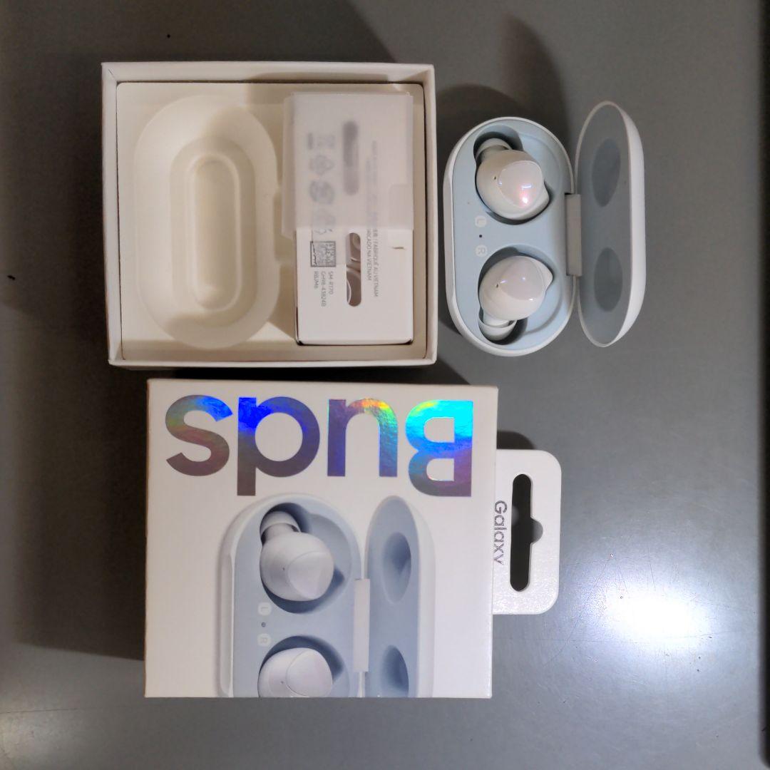 Samsung Galaxy Buds ワイヤレスイヤホン ホワイト SM-R…