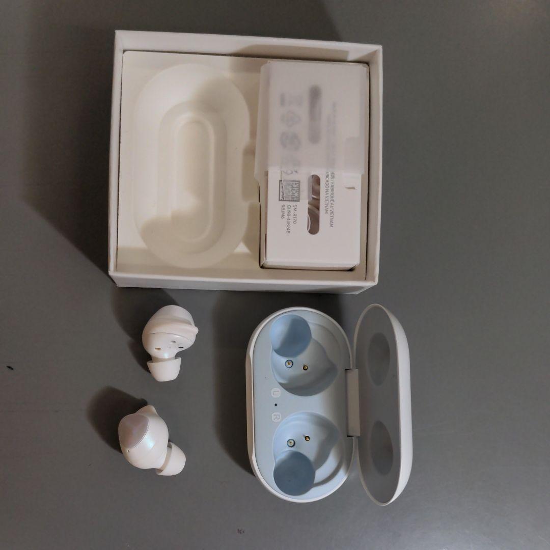 Samsung Galaxy Buds ワイヤレスイヤホン ホワイト SM-R…