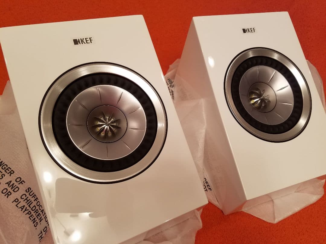 あか KEF R50 Dolby Atmos サラウンドスピーカー