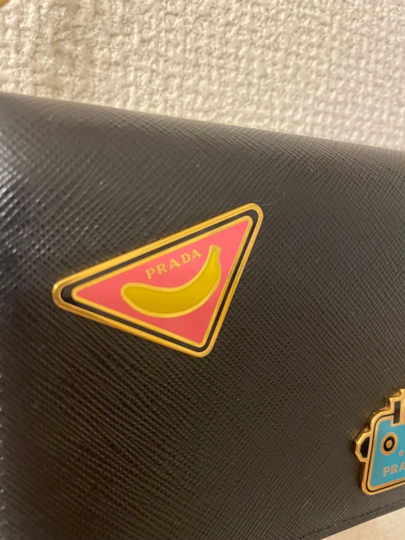 PRADA お財布ポシェット