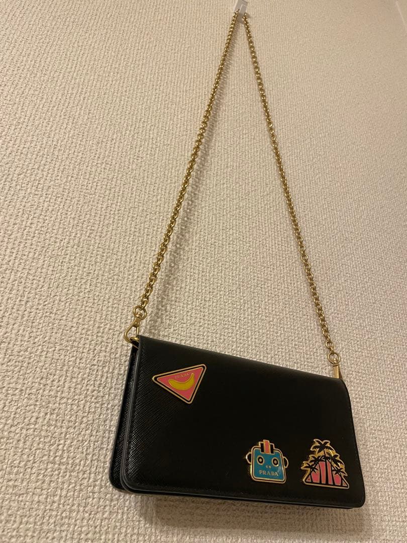 PRADA お財布ポシェット