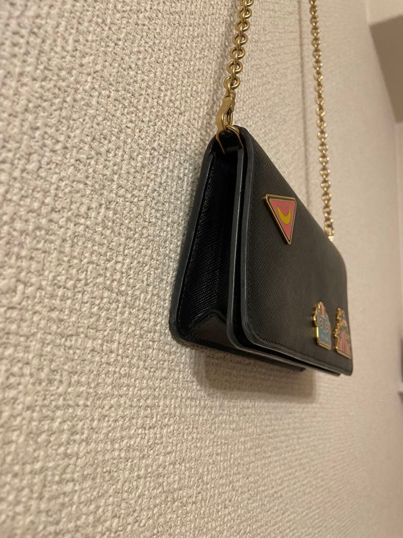 PRADA お財布ポシェット