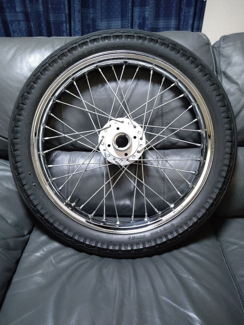 旧CB400FOUR 　旧ヨンフォア　19インチカスタムホイール＆タイヤ