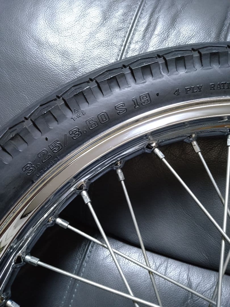 旧CB400FOUR 　旧ヨンフォア　19インチカスタムホイール＆タイヤ