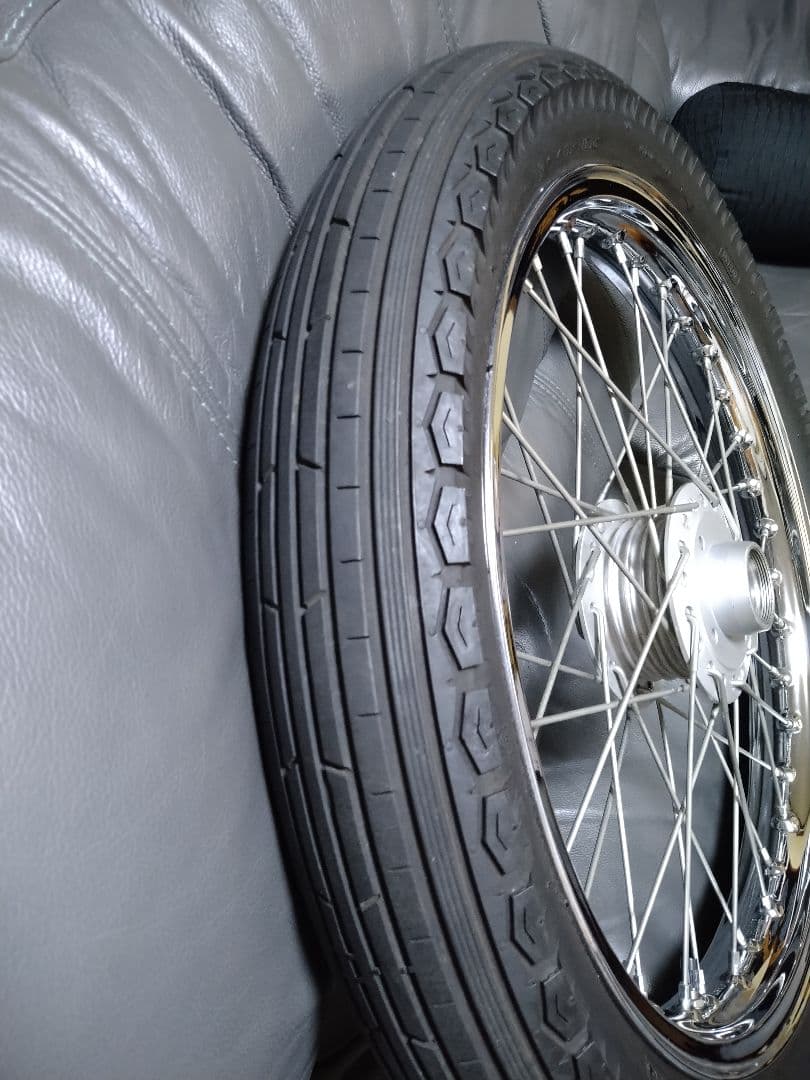 旧CB400FOUR 　旧ヨンフォア　19インチカスタムホイール＆タイヤ