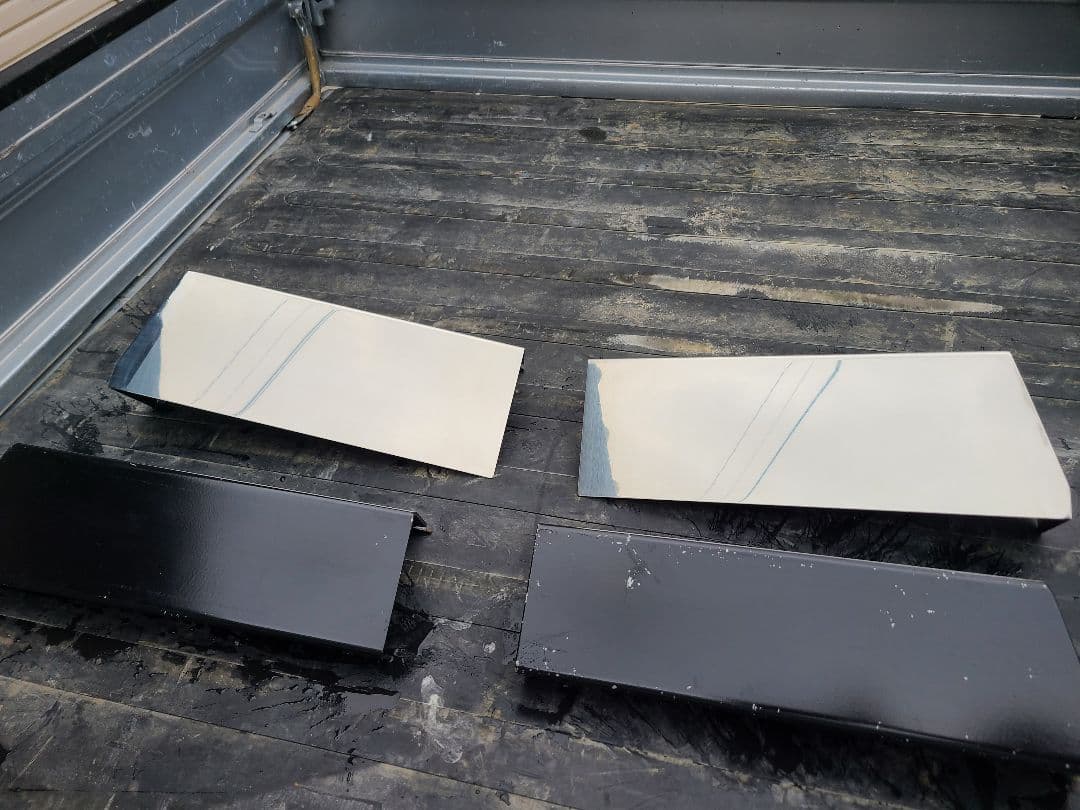 トラック用テールランプ台座