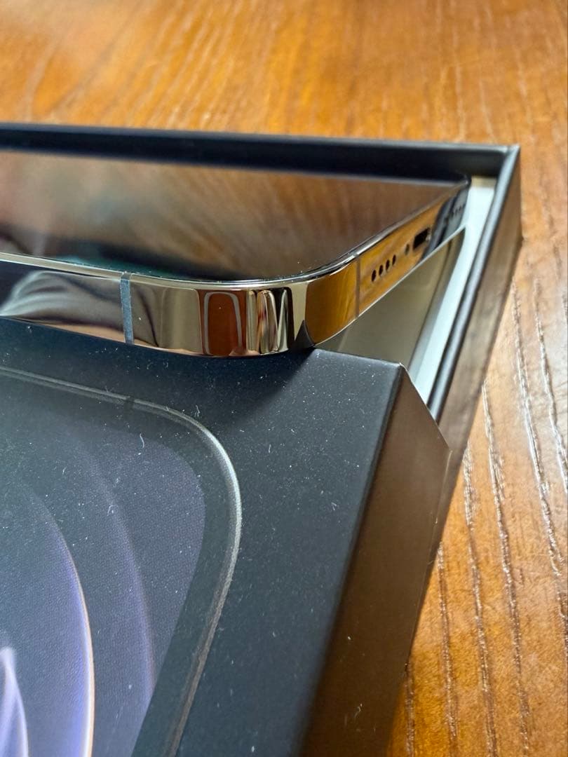 美品　iPhone12 Pro Max 256GB