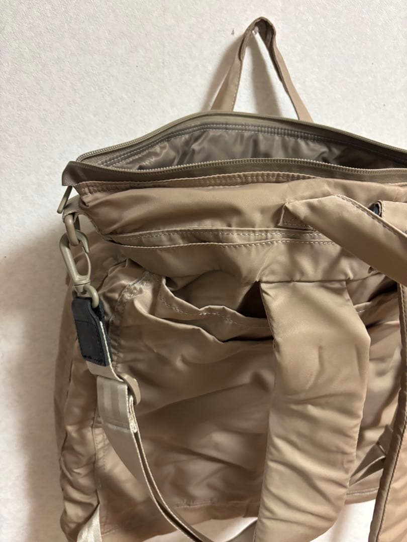 F/CE ベージュ ヘルメットバッグ