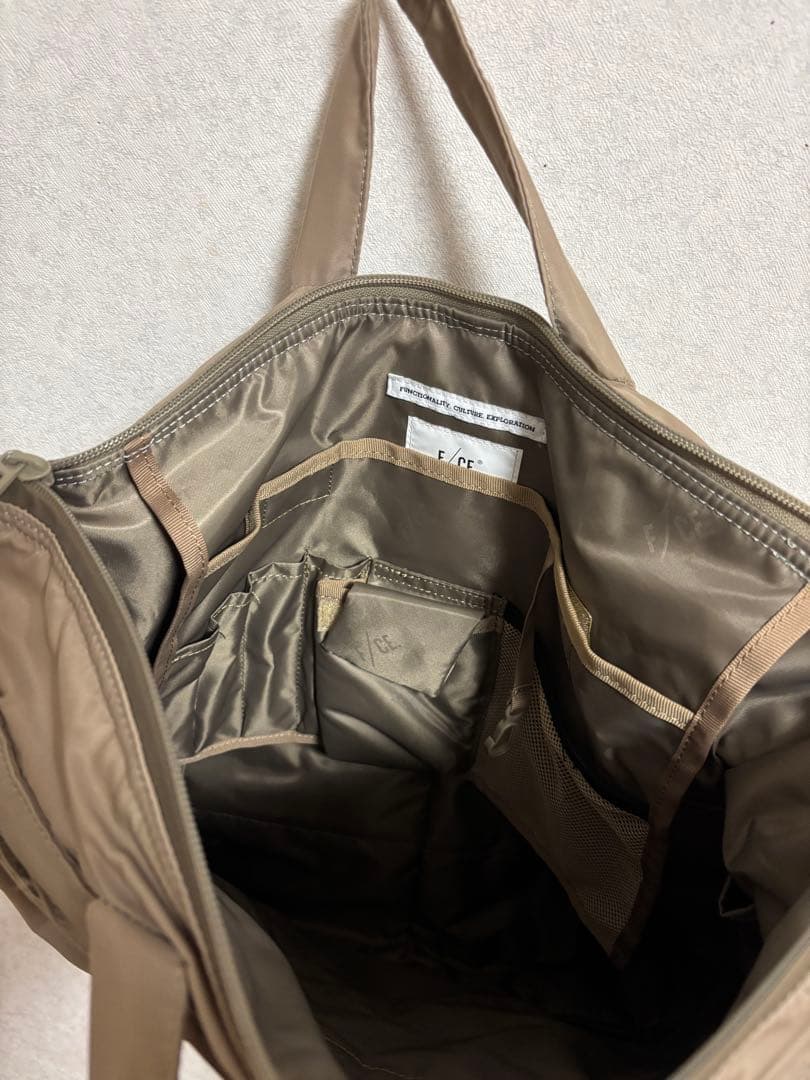 F/CE ベージュ ヘルメットバッグ