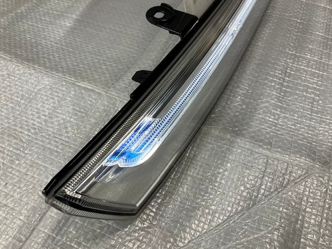 ♦︎ダイハツ★タントカスタムLA600S LEDイルミネーショングリル★ホワイト★