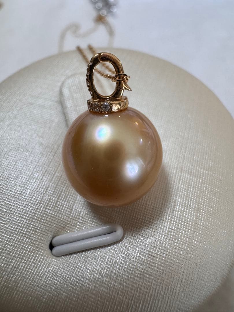 新品　18K 高品質南洋白蝶ゴールデンパールペンダント