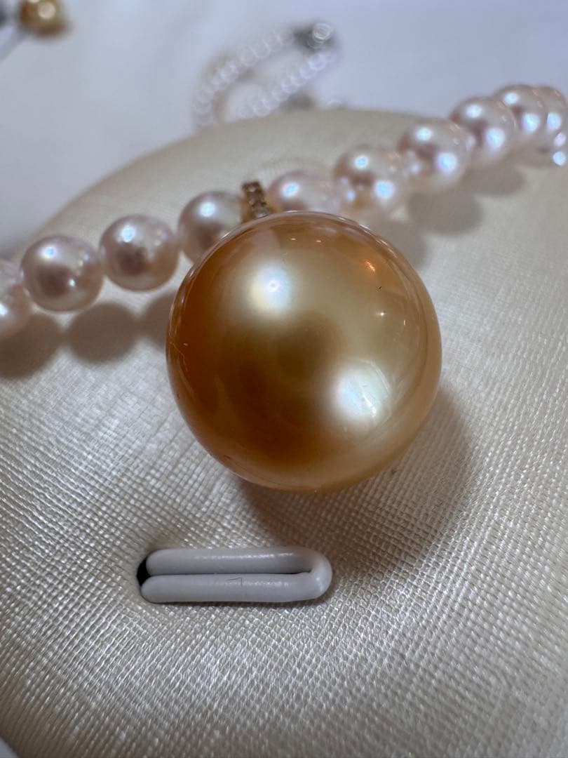 新品　18K 高品質南洋白蝶ゴールデンパールペンダント