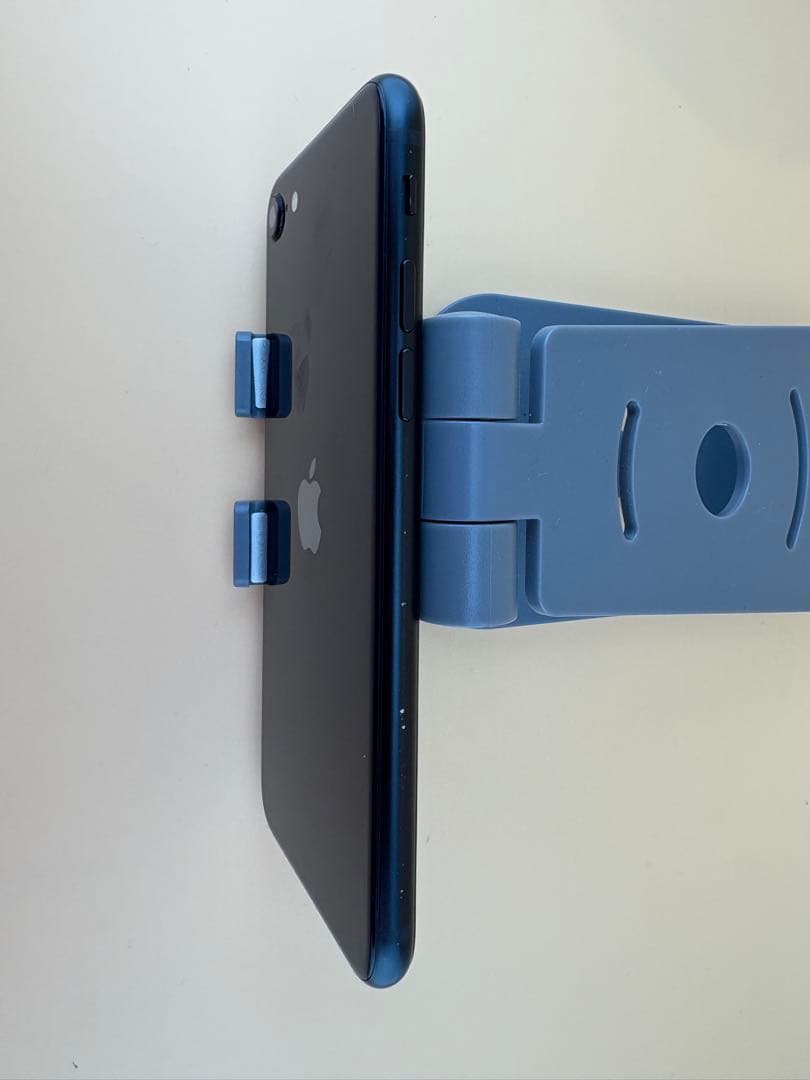 iPhone SE 第3世代 64GB ミッドナイトバッテリー純正87%