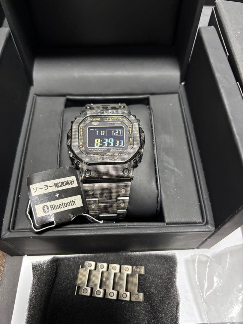 CASIO カシオ Gショック GMW-B5000TCM カモ　チタン