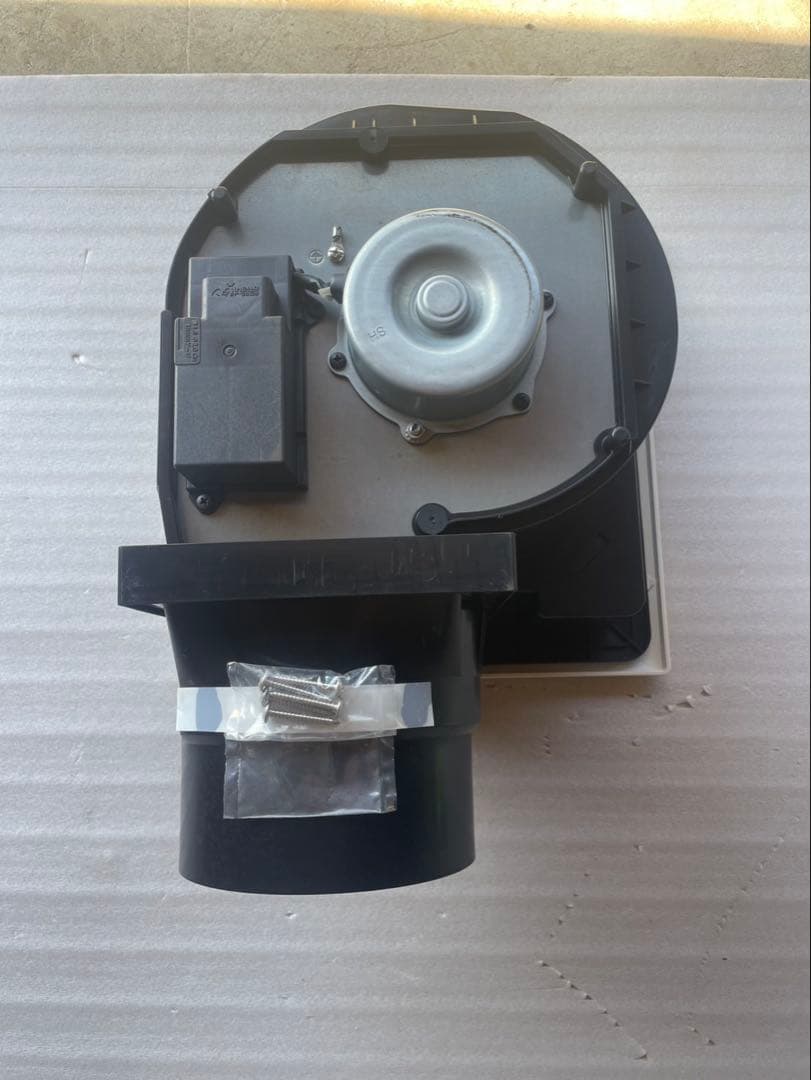 未使用Panasonic 天井埋込形換気扇 FY-27C7