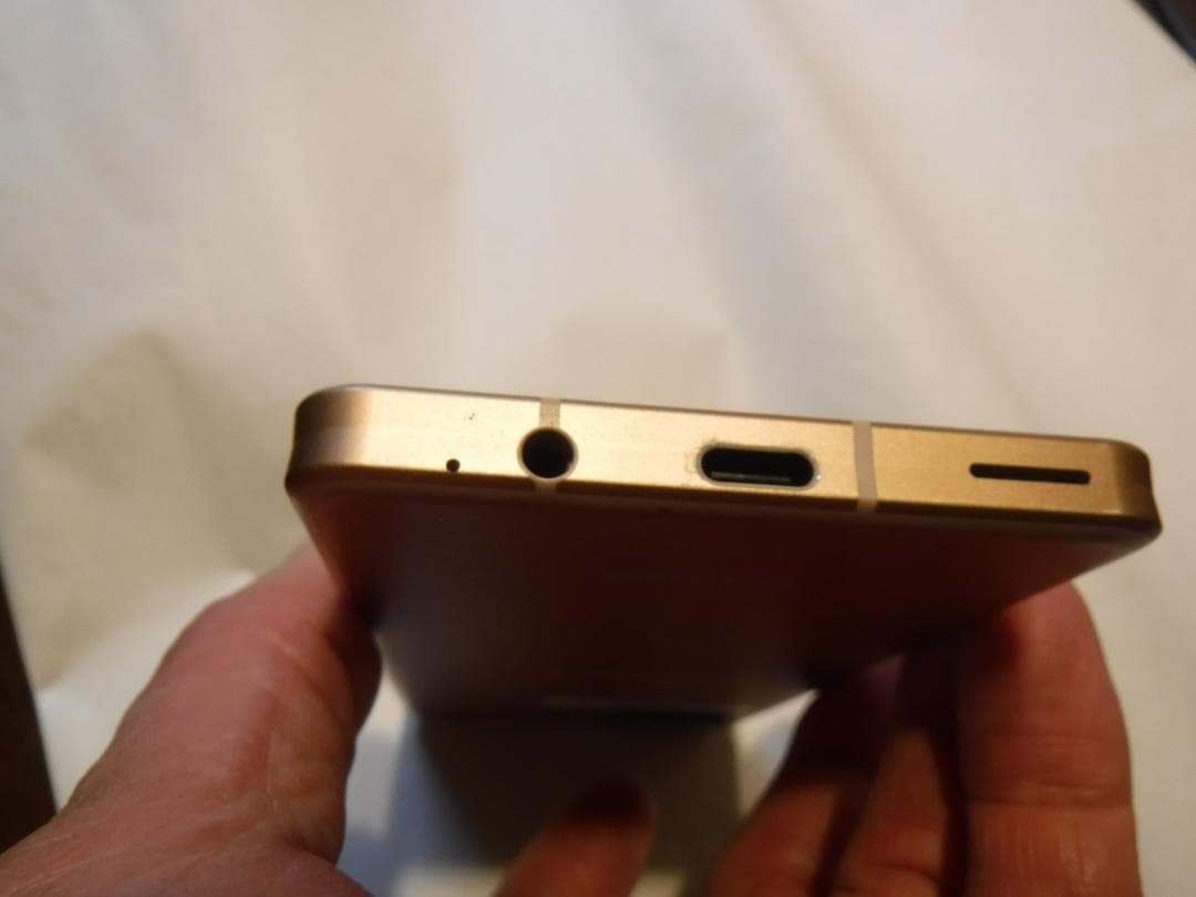 【中古】AQUOS sense6 6GB/128GB　ライトカッパー