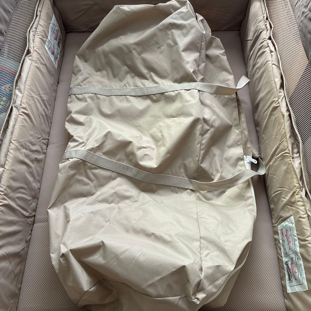 #美品#ココネルエアー　ココアブラウン　ベビーベッド アップリカ