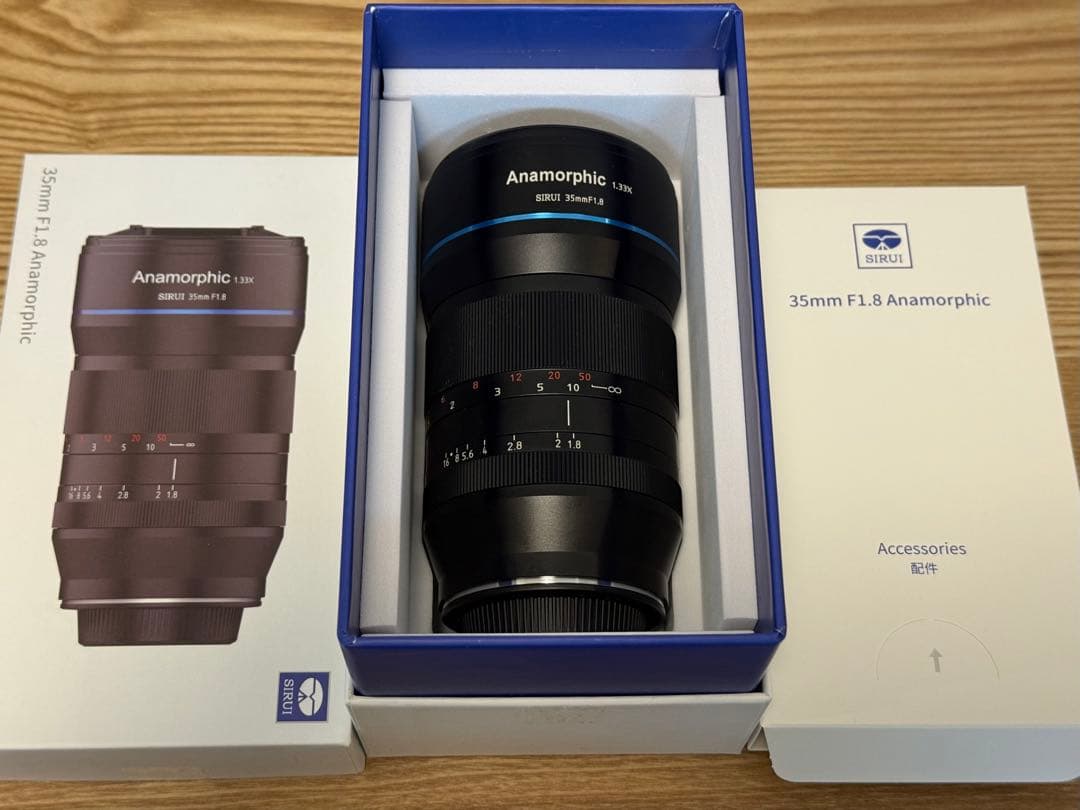 SIRUI 35mm F1.8 1.33x M4/3 アナモルフィックレンズ