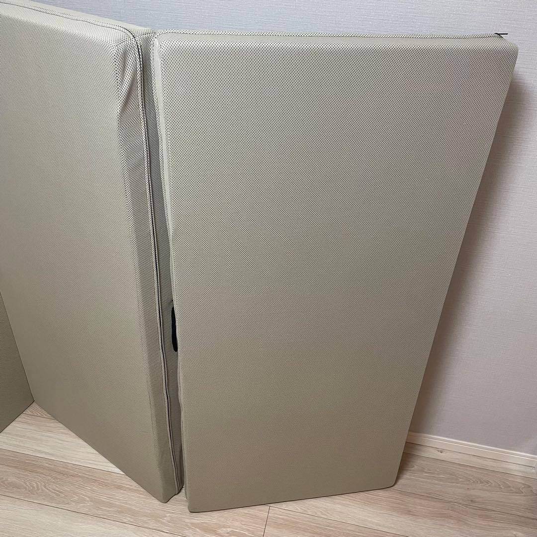 magniflex マニフレックス 三つ折 ダブル 引取り可（江戸川区船堀）